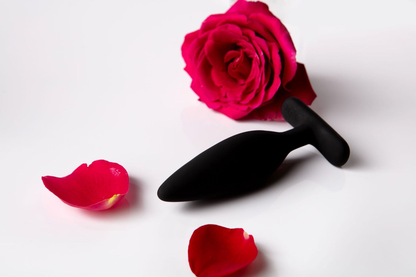 Vesta Vibrating Butt Plug - Black